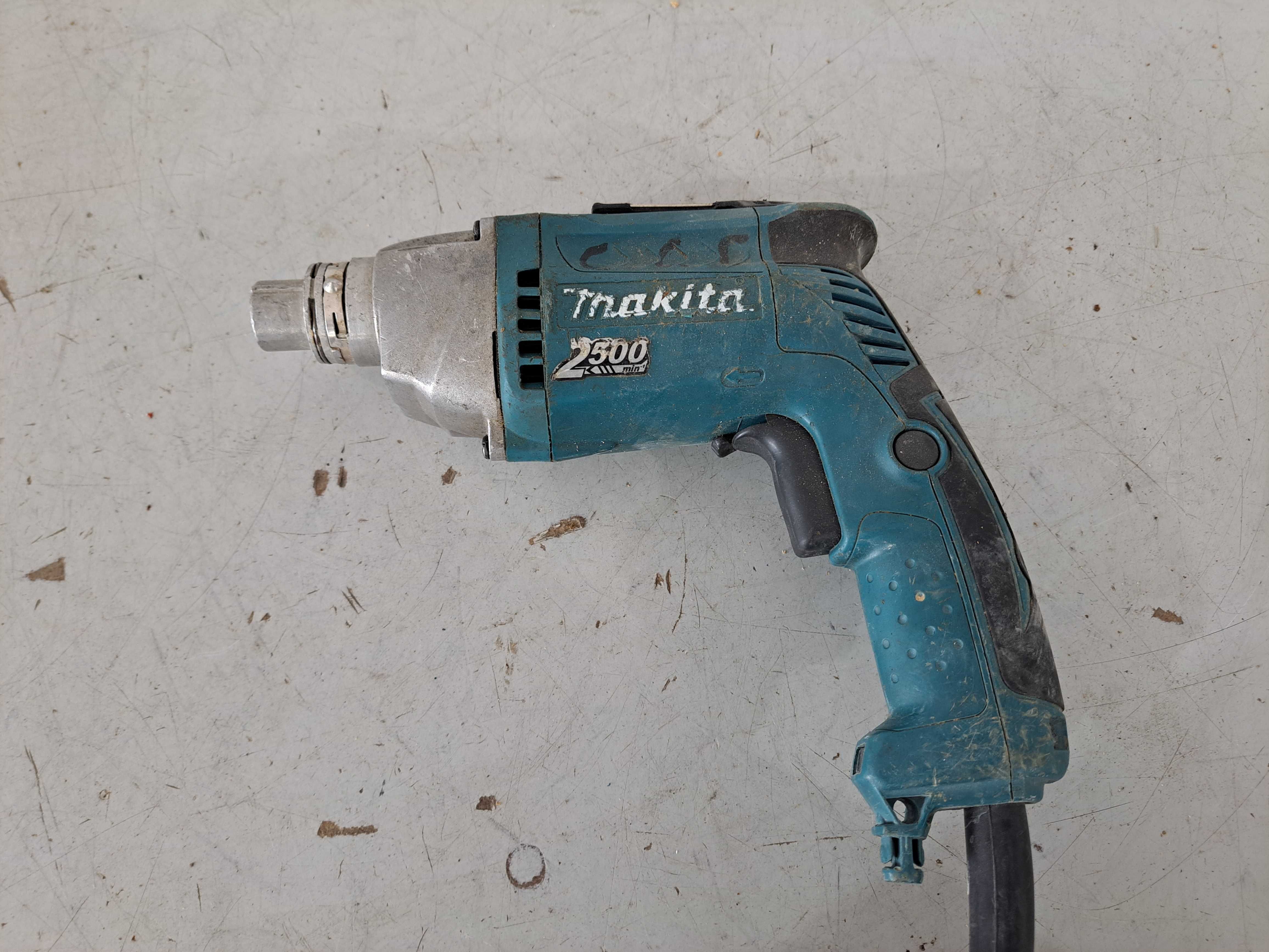 Винтоверт на ток - Makita 110 V 570 W