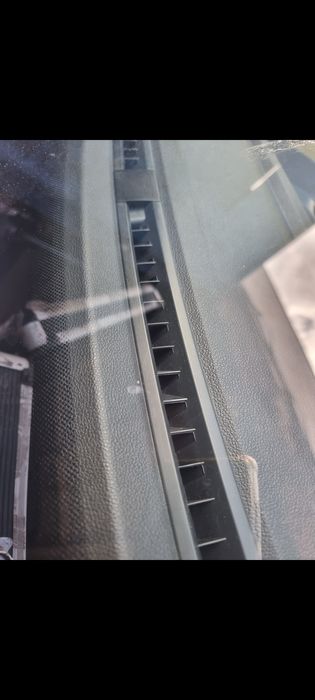 Reparatii parbrize servicii Auto constanta