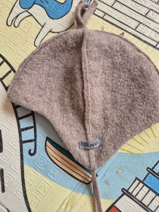 Вълнена шапка Alana