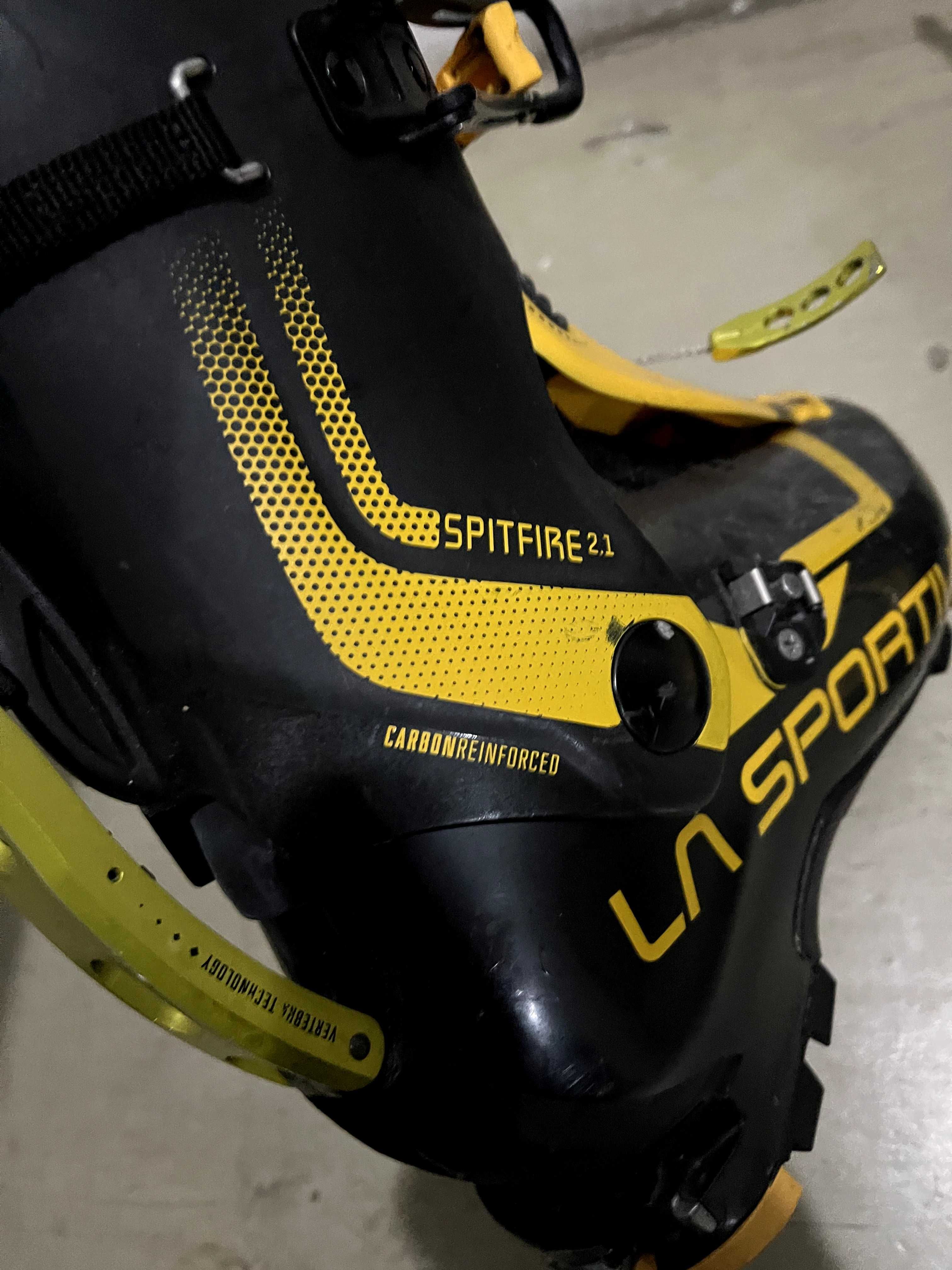 Clapari de schi de tura femei La Sportiva Spitfire marimea 39