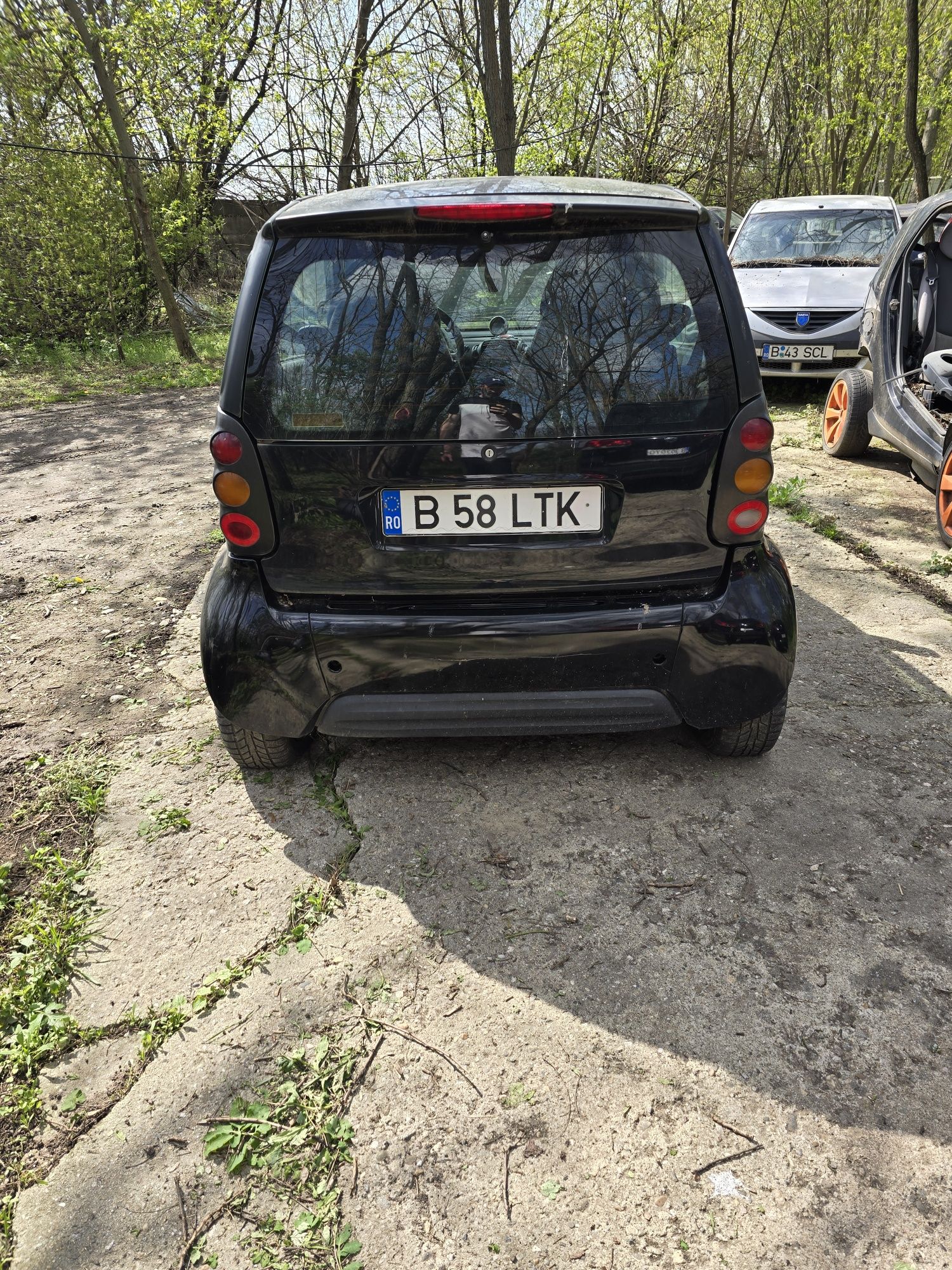Dezmembrez Smart fortwo 2003 0.8 diesel