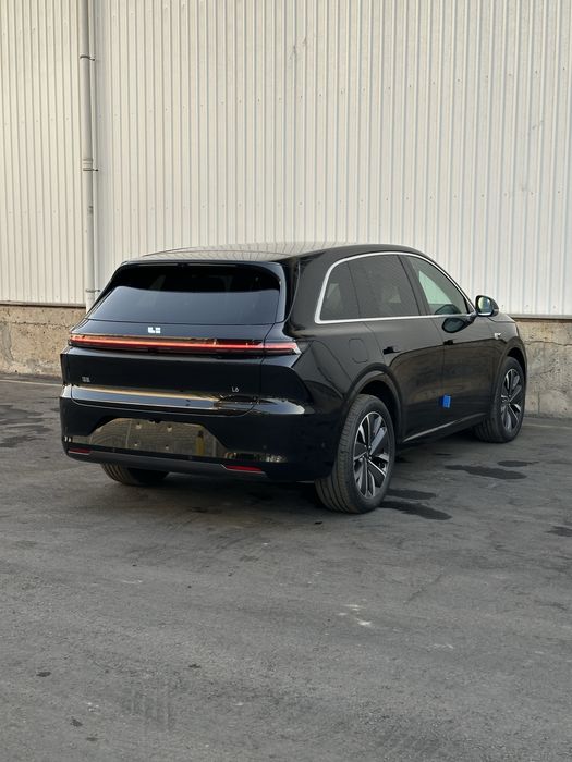 Li Auto L6 Pro Рестайлинг — гибрид 408 л.с., 1400 км хода!