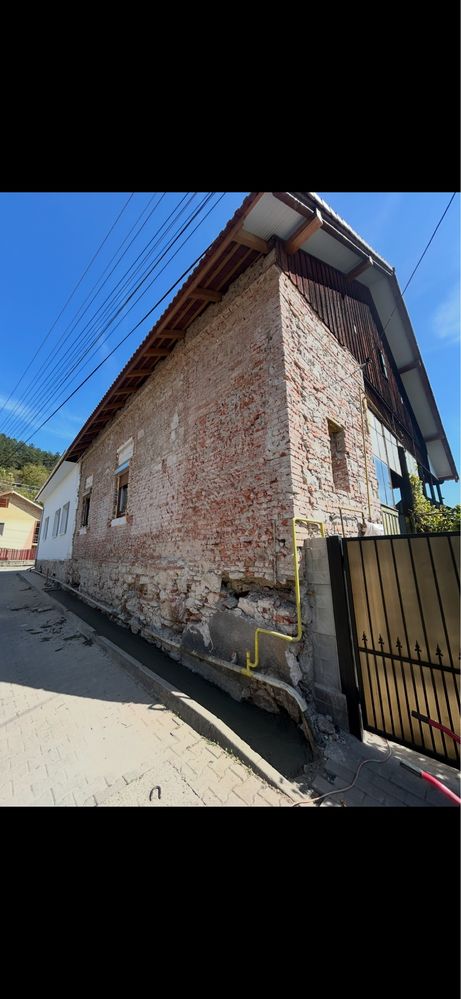 -Alfaax Construct - Servicii Constructii Complete-
