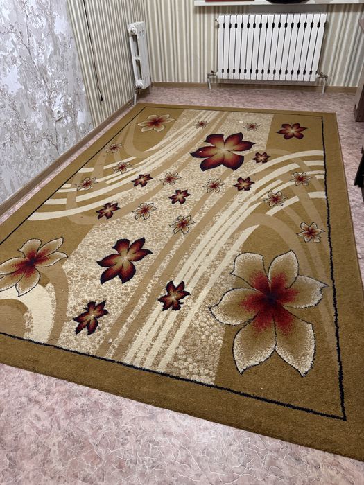 Срочно продам палас для дома размером 2*3