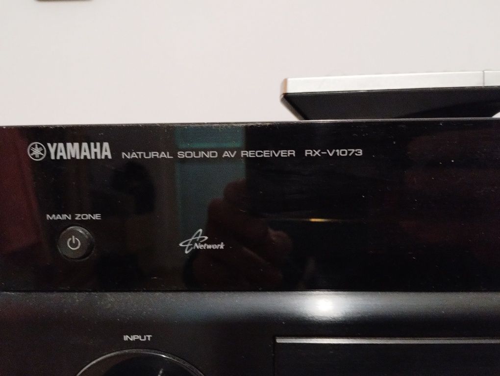 Yamaha RX-V1073 - качествена машина