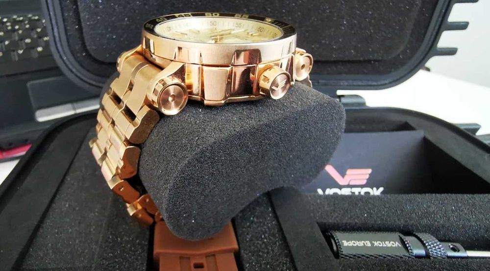 Ceas Vostok Europe Energia Rocket NH35A-575B281 tritium/rubine  NOU