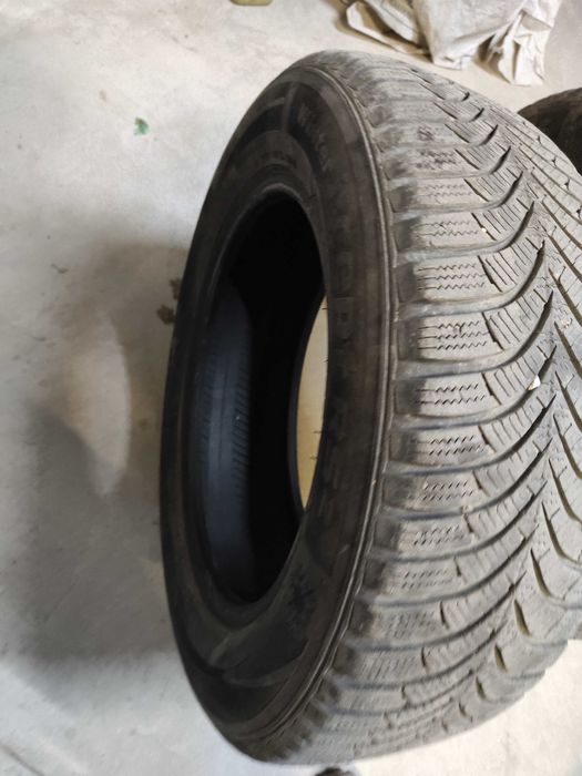 Зимни Гуми Hankook 2 броя 185/65/15