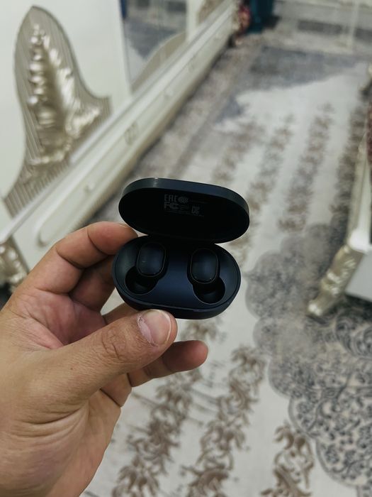 Redmi naushnik sotiladi