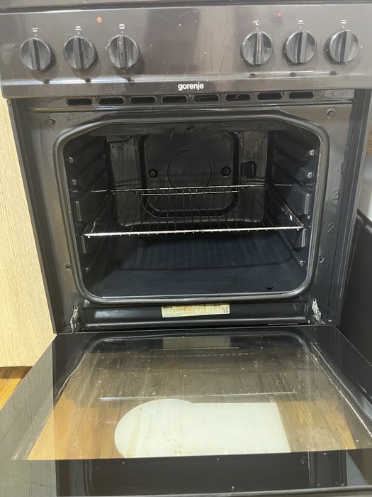 Продаётся электрическая плита Gorenje