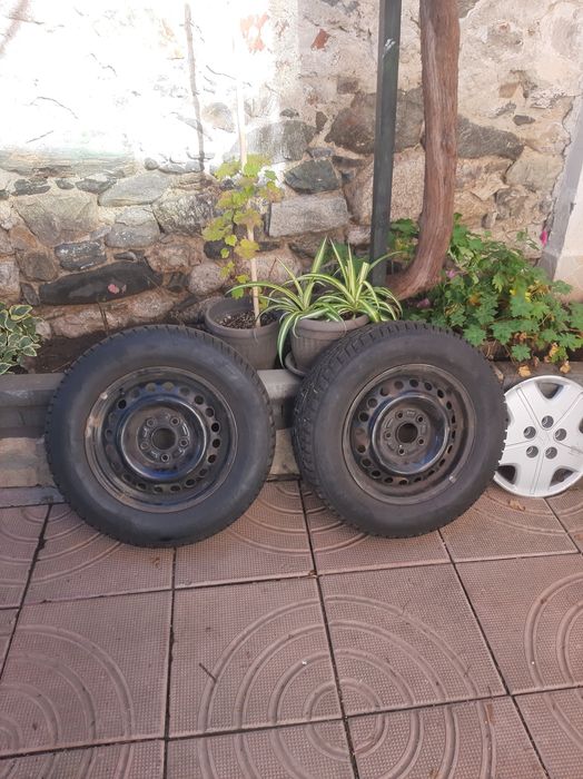 Зимни гуми 205/65R15 2024