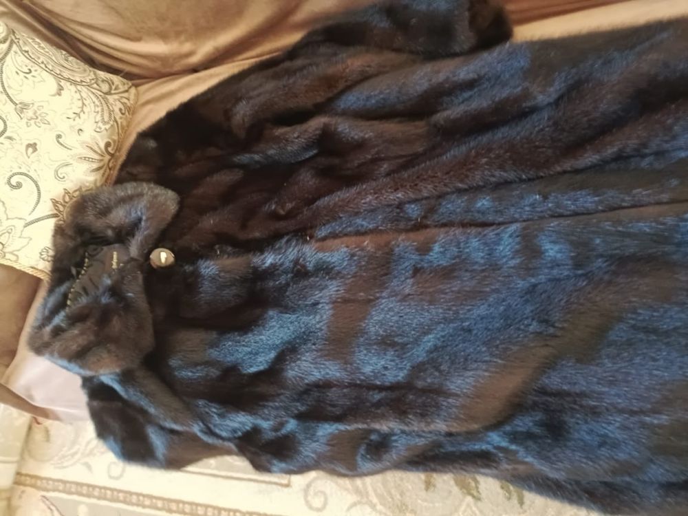 Продам норковую шубу