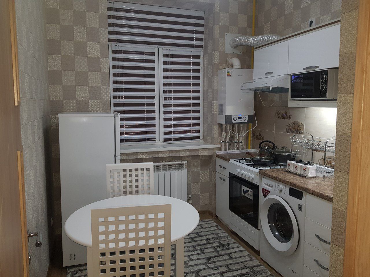 Срочно продам 1/7/8. GOLDEN HOUSE "PARISIEN".