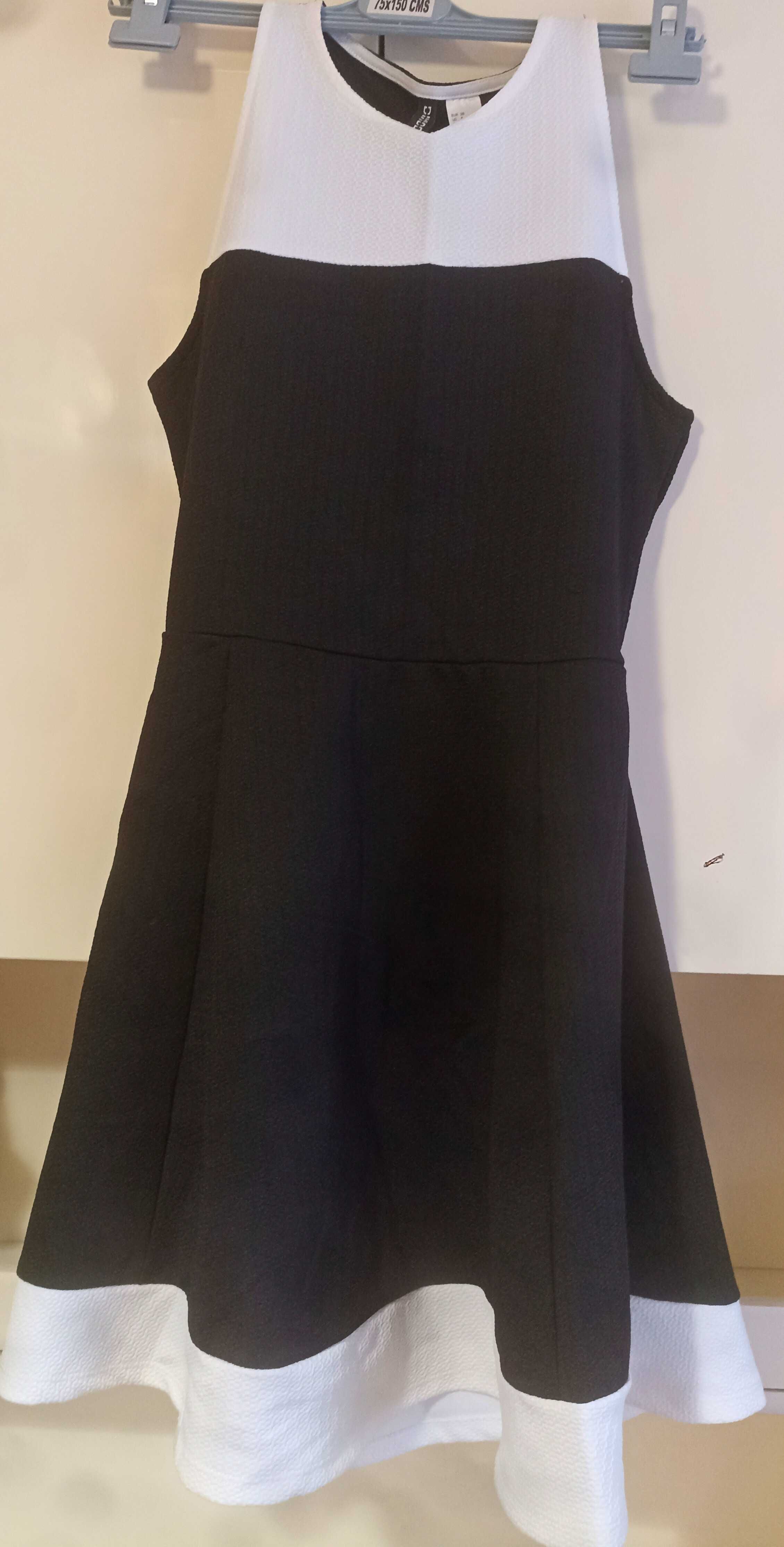 H&M рокля с полу гол гръб