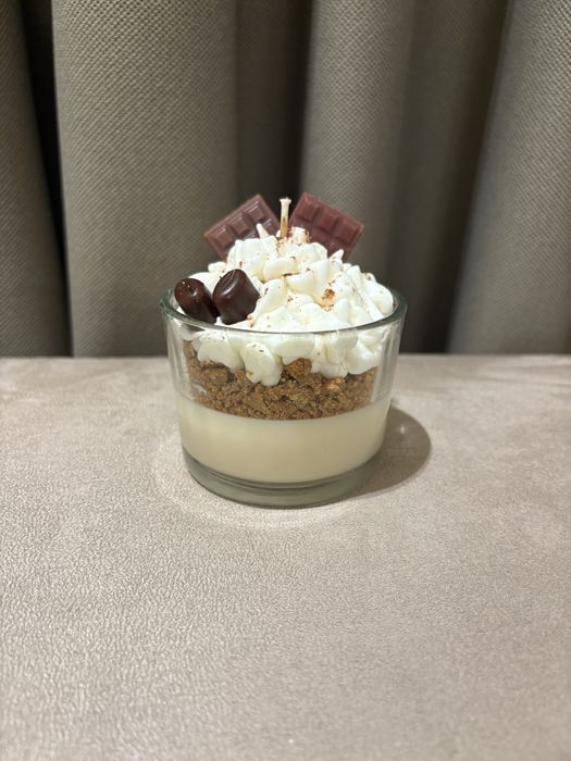 Ръчно направена соева свещ