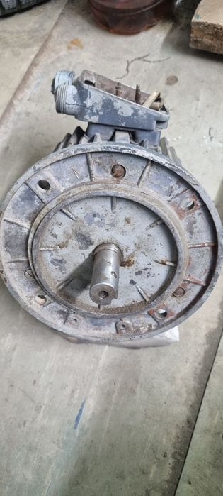 Электродвигатель