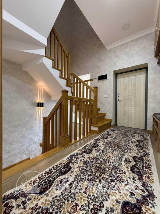 Продаётся 5-комнатный коттедж на Куйлюке