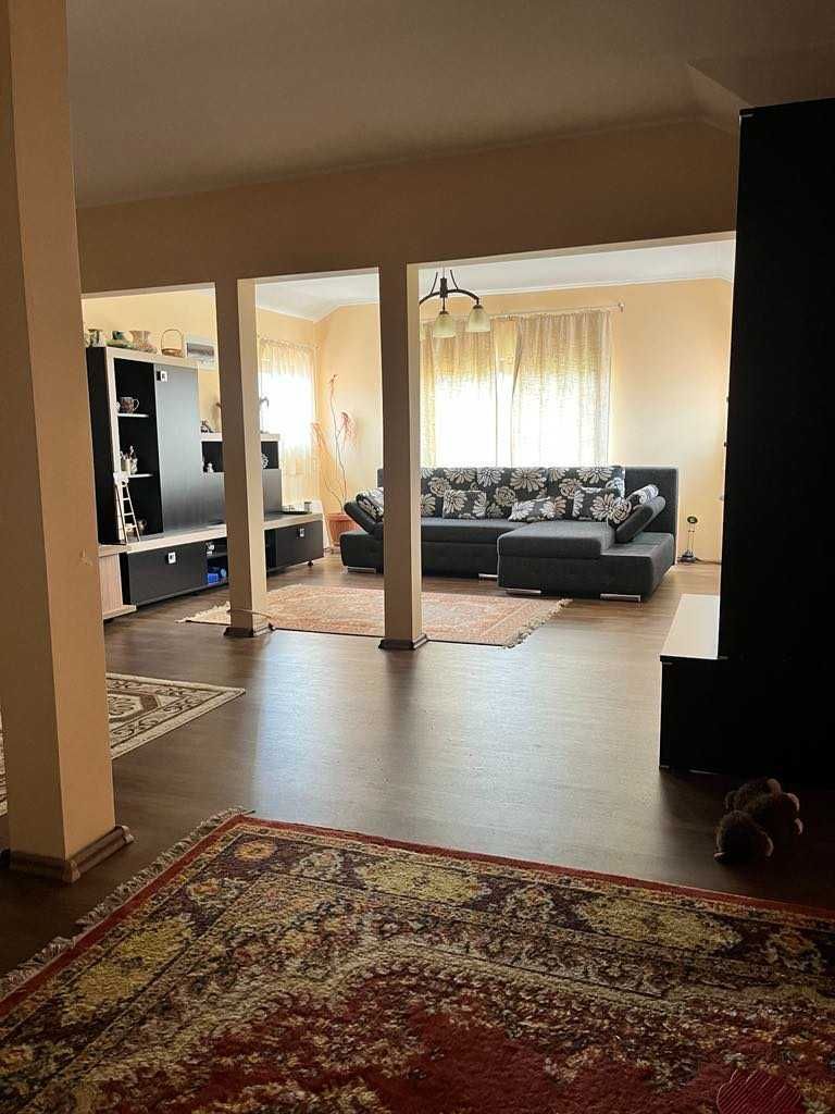 Casă de vânzare – 204 mp utili + anexe + 1550 mp teren – ARDUD