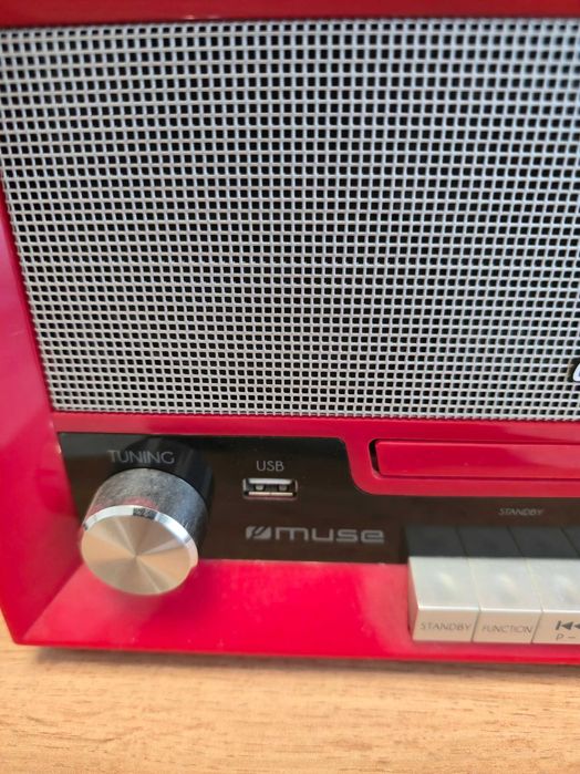 Pickup viniluri MUSE cu Bluetooth, USB si CD player