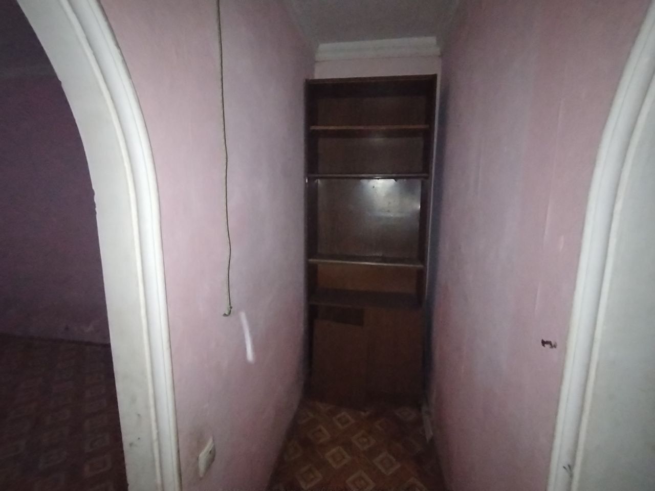 Продается 2 комнатная квартира. Мархабо