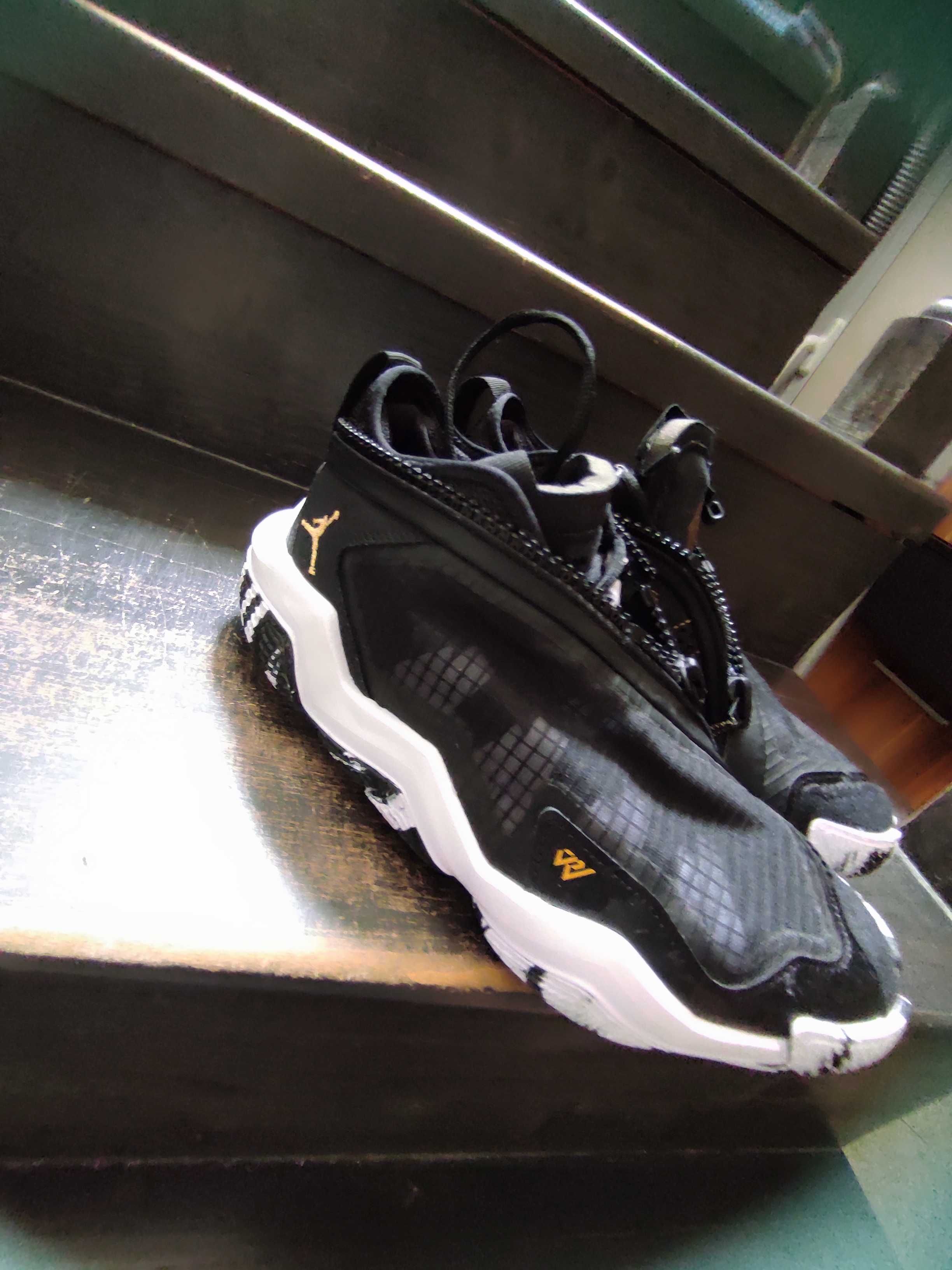 Air Jordan why not .6 black metallic gold