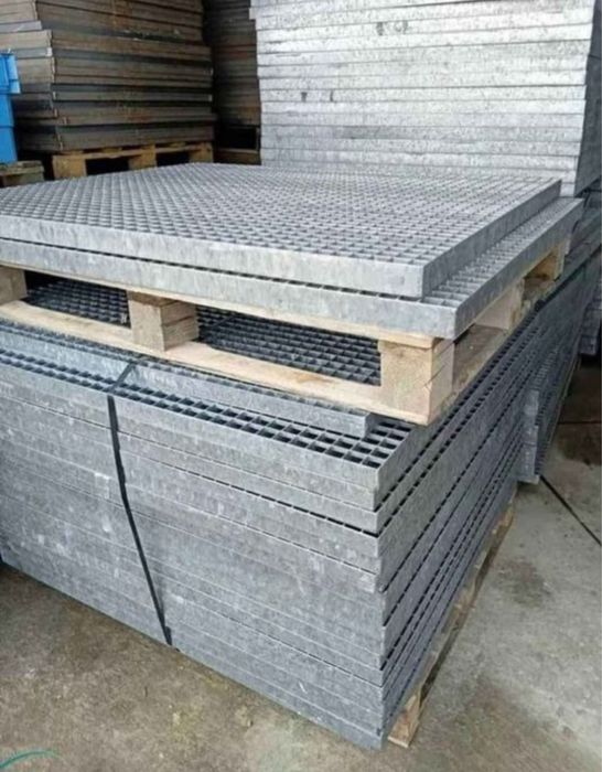 Trepte zincate galvanizate