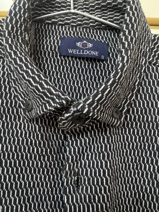 Продается плотная рубашка, идеально для зимой или осенью размер М