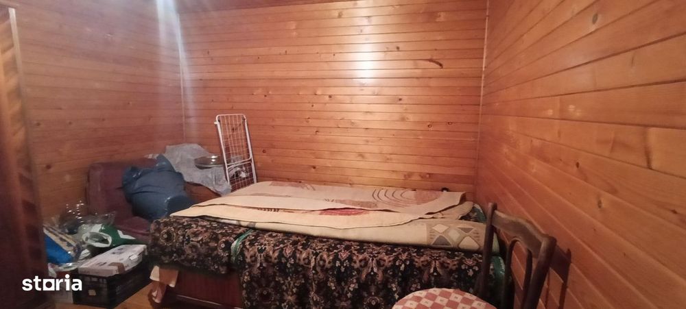 Casă/cazare muncitori/curte/pădurea Andronache