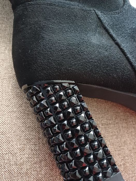 Дамски боти с ток