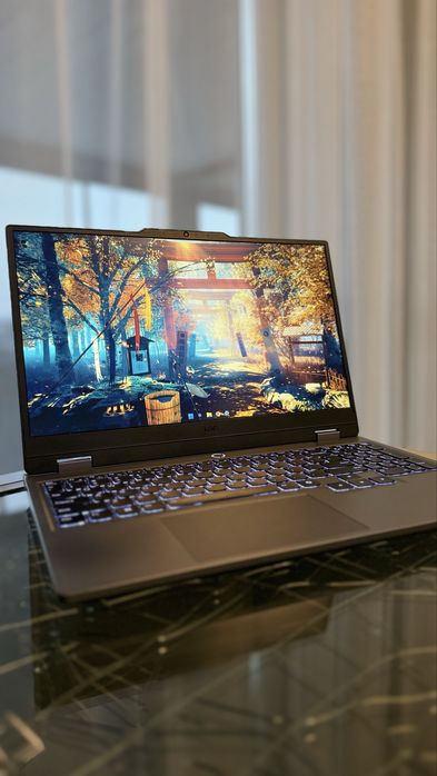 Lenovo LOQ 15IRX9.Placa video:RTX 4060 si procesor intel i7 13th gen.