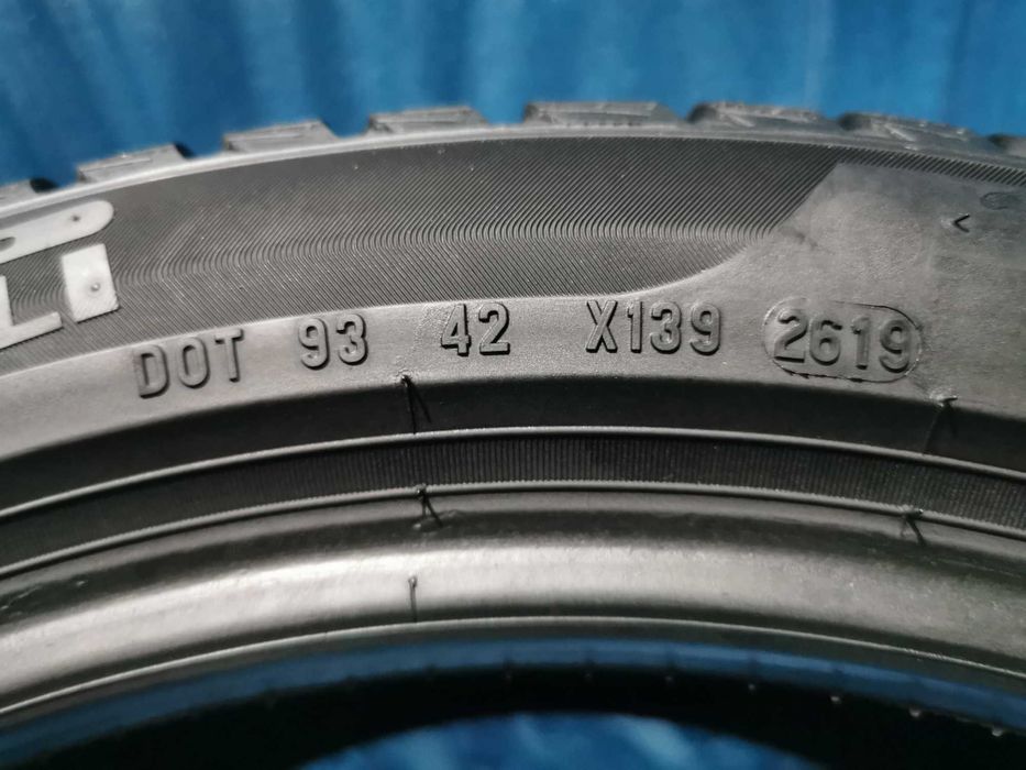 225 45 18 - 255 40 18 pirelli runflat m+s 4 buc