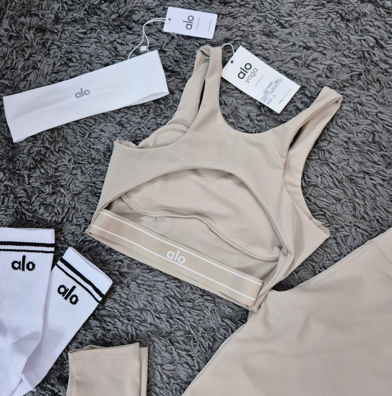 Дамски клинове и комплекти Alo, Nike