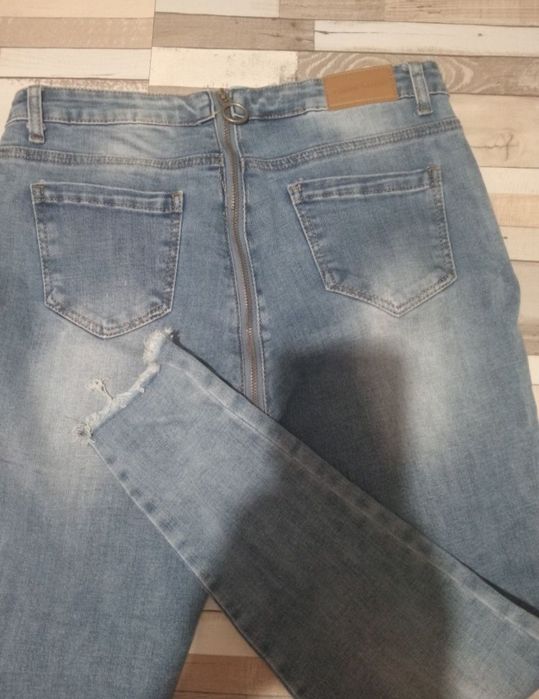 Blugi dama cu fermoar pe spate