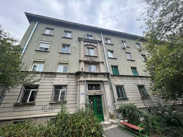 Garsoniera spatioasa de inchitriat langa Afi Palace, 1 minut de Metrou