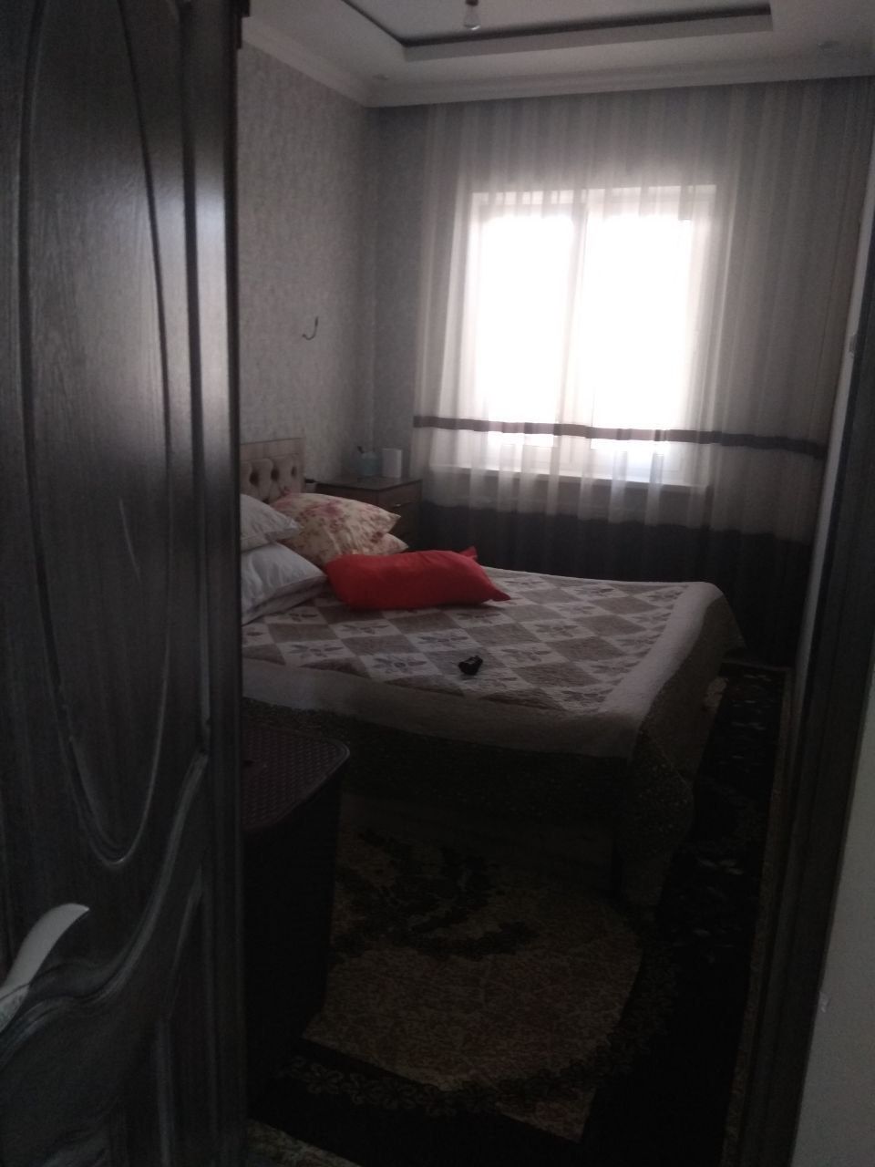 Продается Юнусабад 9, 2/5/5 цена 62500 у.е.