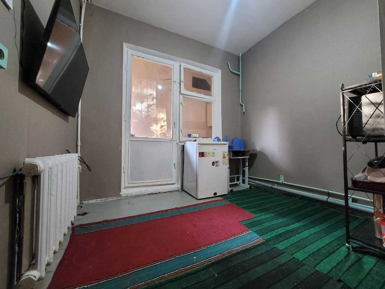 Продаётся 1/1/9 в Бектемирском районе, м-в Водник-1,  Поликл-ка, Макро