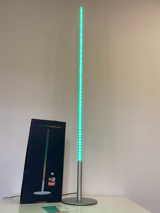 Многоцветна RGB LED лампа цветна лампа лед