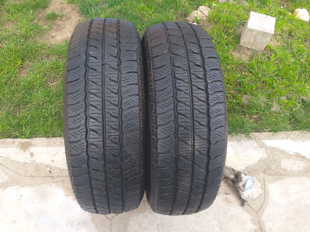 Гуми за Бус 215/70/15С