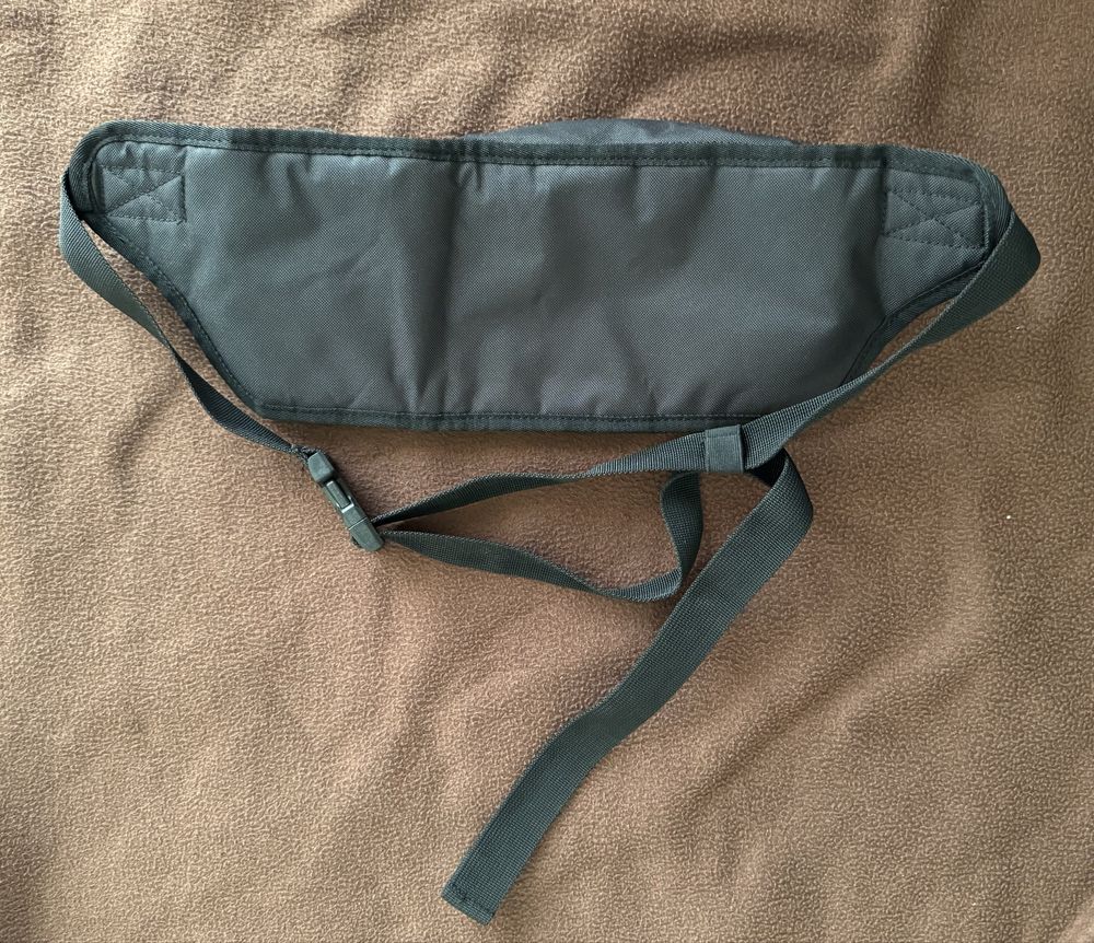 Продавам якета Puma/Пума р-р М + подарък