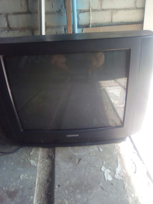 Продам телевизор