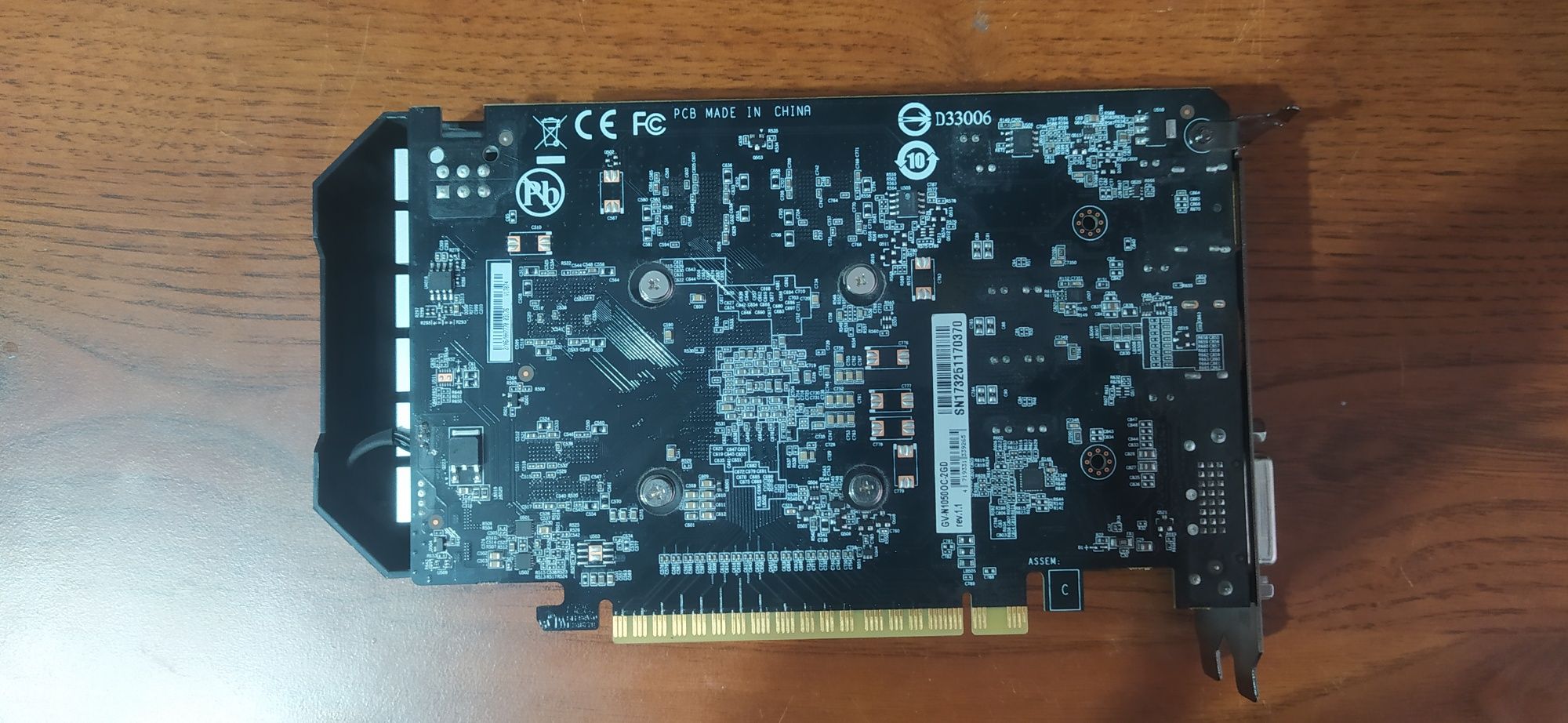 Продам видеокарту gigabyte gtx1050 2gb