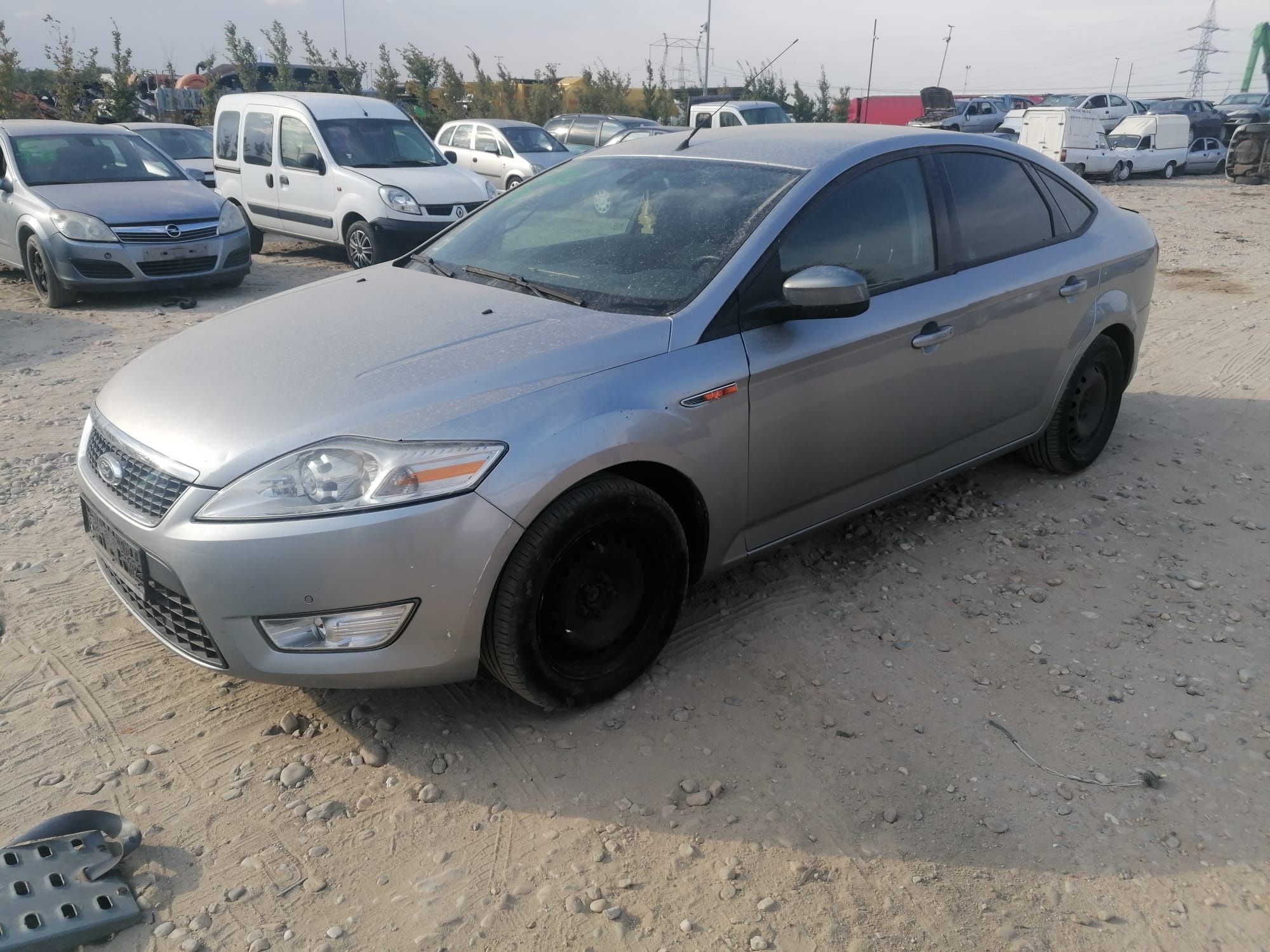 Bara fata capota aripa trager usa Ford Mondeo