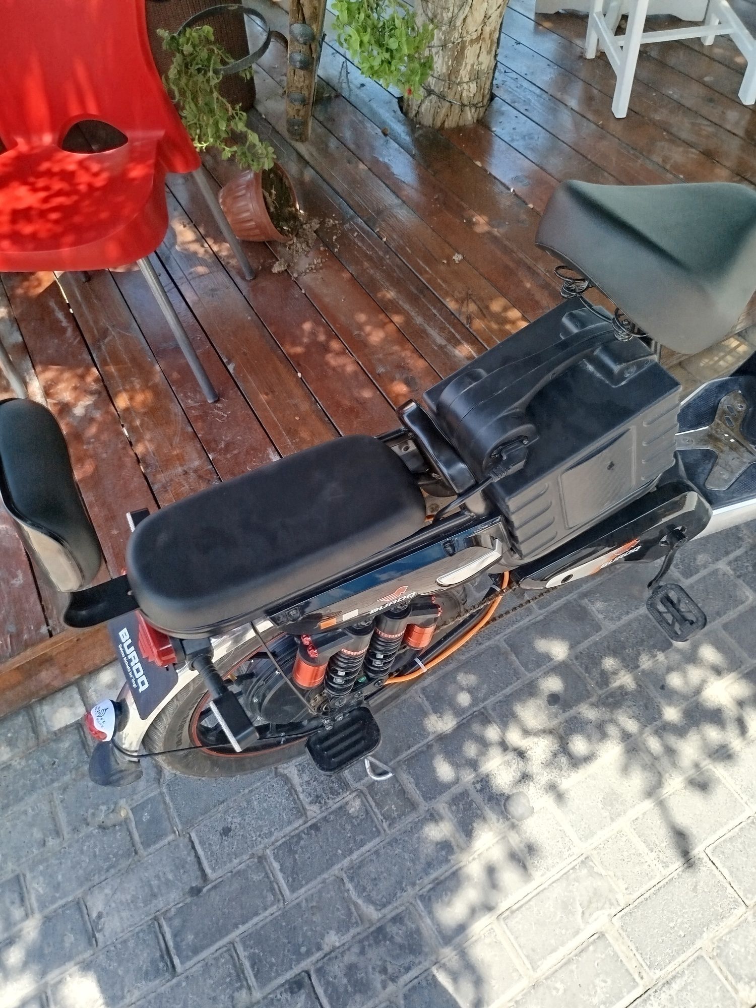 Moped-Skuter 2025yil