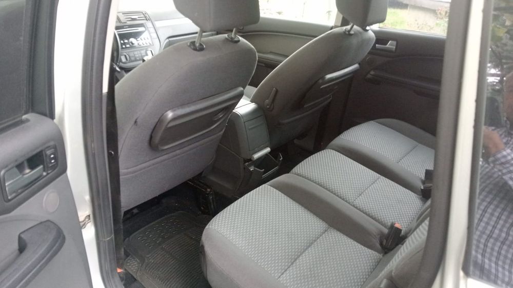 Vând Ford C-Max 1.6 benzina, 2005, fara fiscal, acte valabile