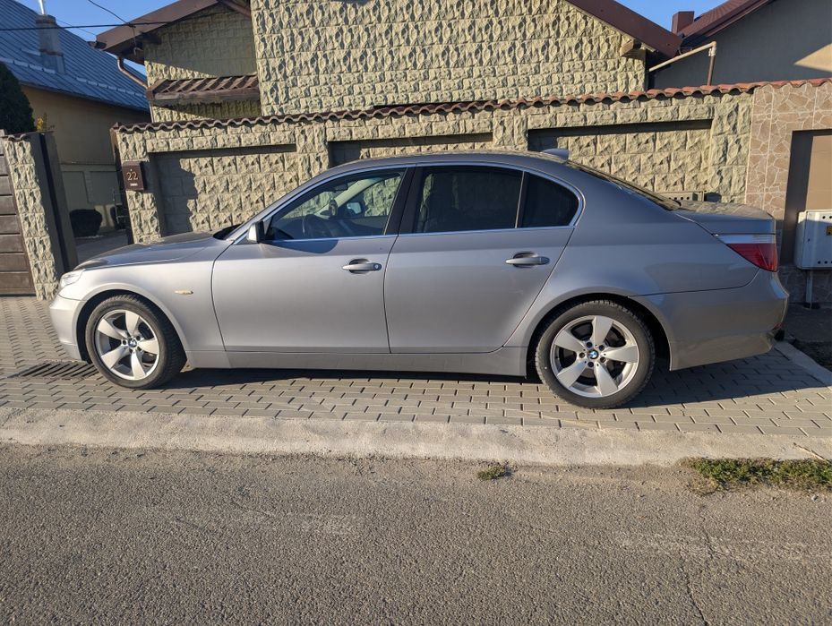 Vând BMW 520i E60