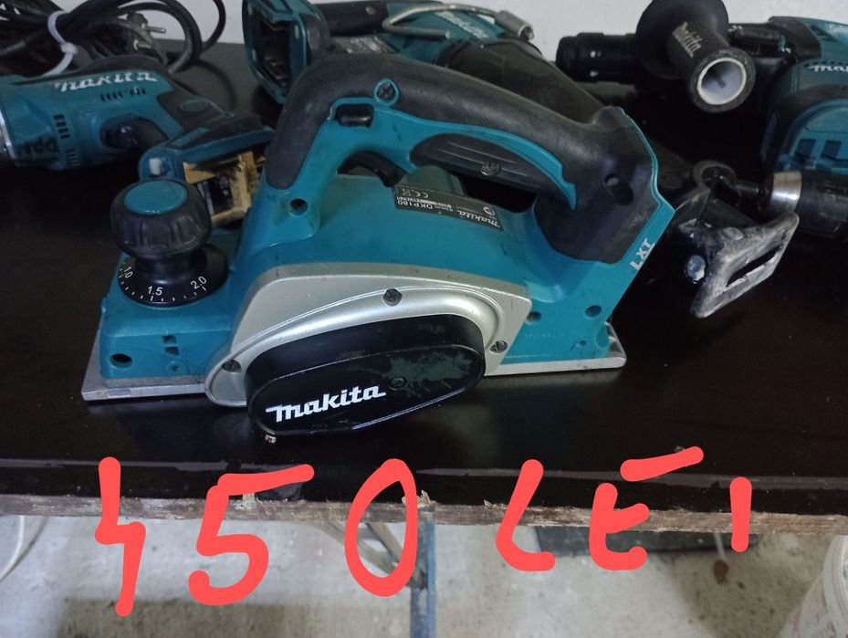 Vând scule Makita pe baterii în stare foarte bună