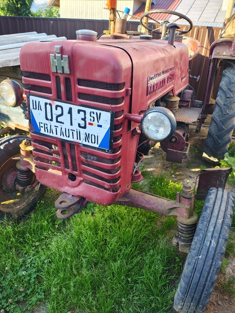 Vând tractor +căruță,in stare buna de funcționare.