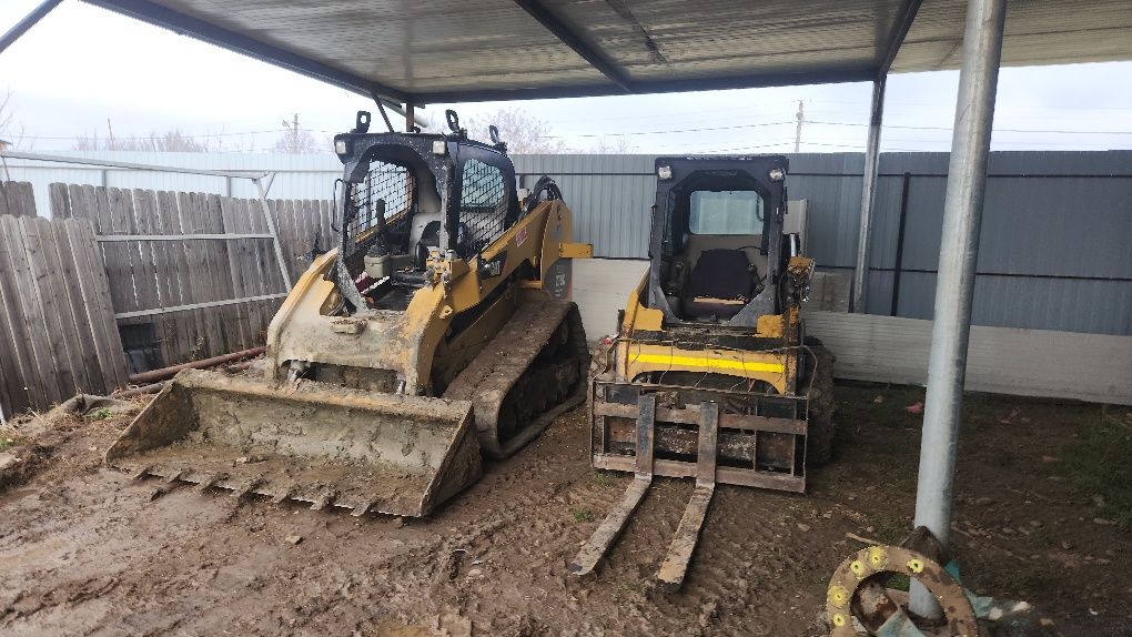 Miniexcavator De Inchiriat Demolare Sapat Nivelare Defrisare