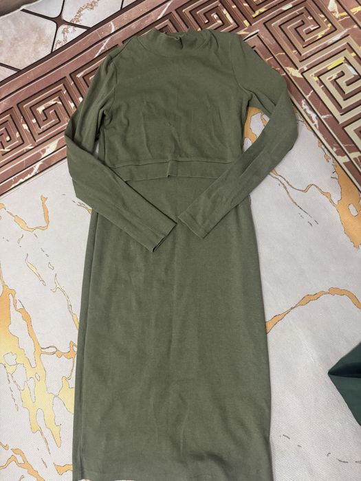 Продам дешево одежду 44 размера