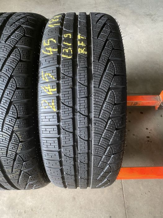 Anvelope iarna 245/45/18 Pirelli Sottozero 3 RFT 245 45 18 R18