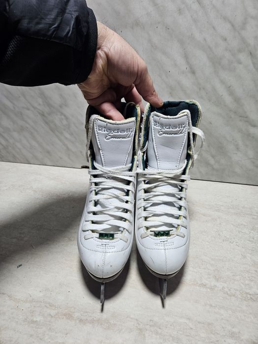 Patine 416 gheata patinaj artistic Riedell  marime  37 ( 24 cm)